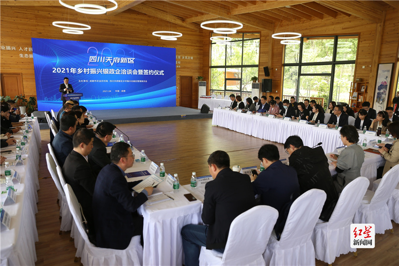 广州工会联合爱心企业为一线万支雪糕